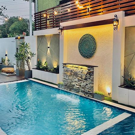 8 Plus Motels Negombo Ngoại thất bức ảnh