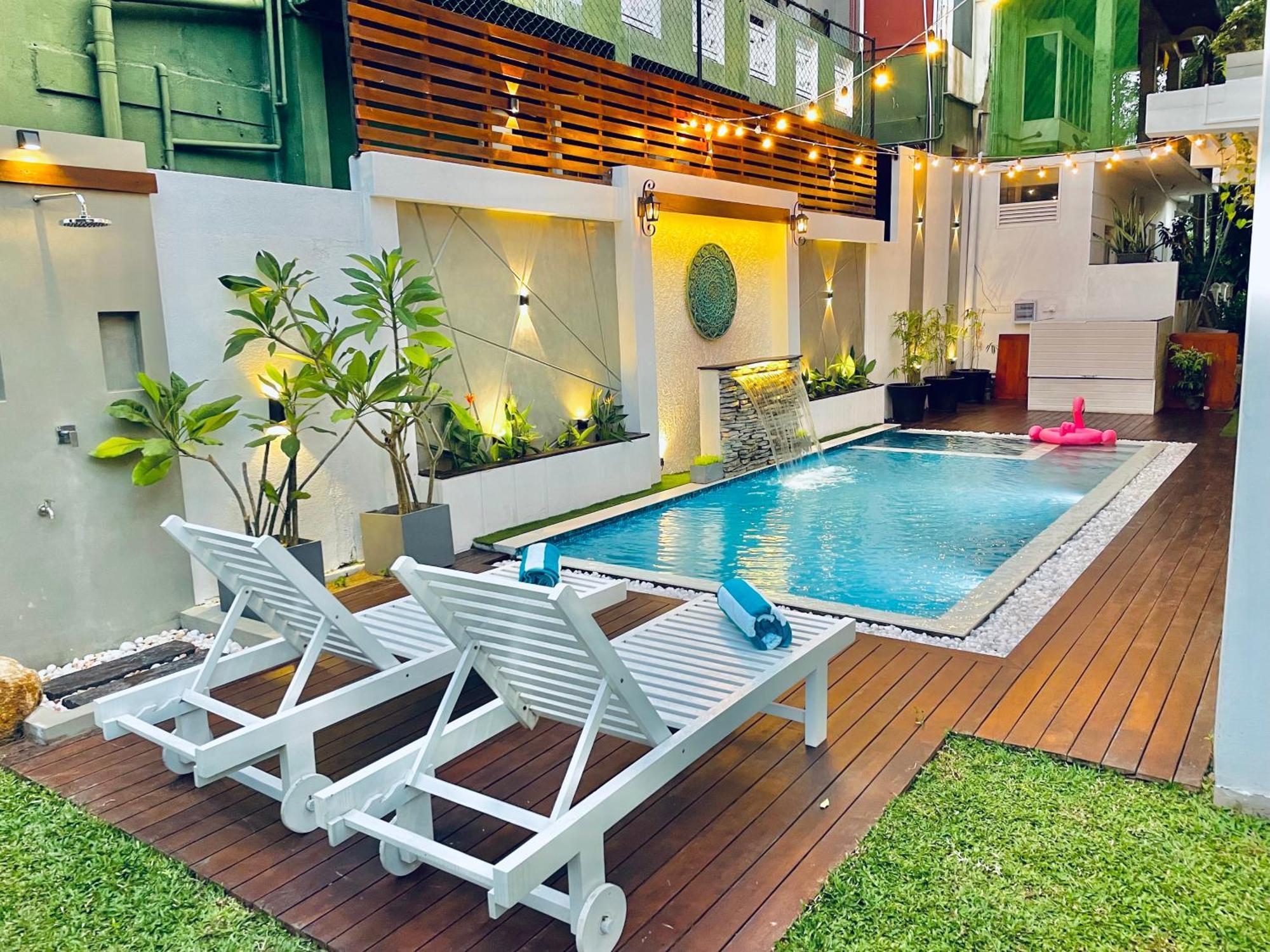 8 Plus Motels Negombo Ngoại thất bức ảnh