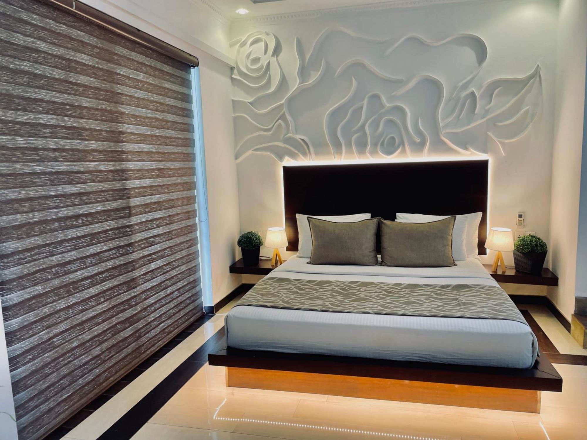 8 Plus Motels Negombo Ngoại thất bức ảnh