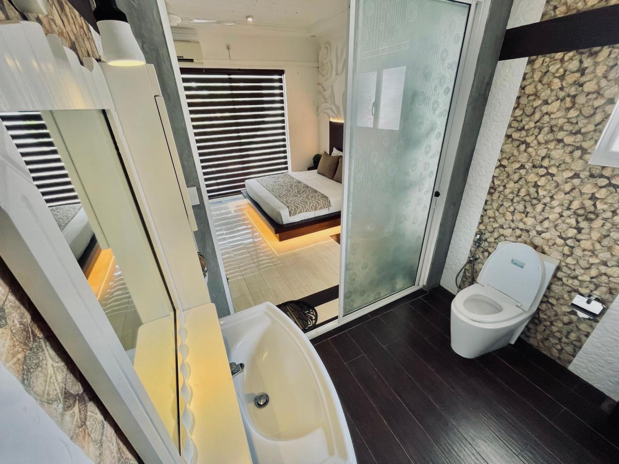 8 Plus Motels Negombo Ngoại thất bức ảnh